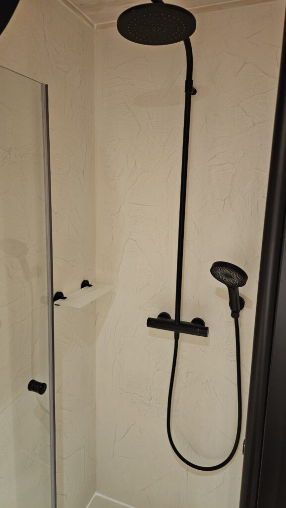 night buqez sun4u 05 bathroom 0601 | Villa 4